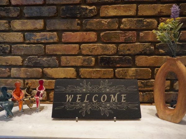 Rustic Slate Welcome Sign – Laser Engraved Floral Home Decor